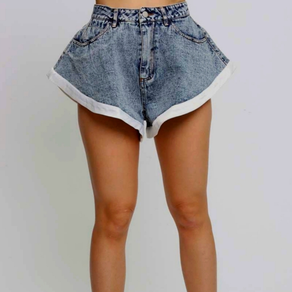 Sunny Hot Pants